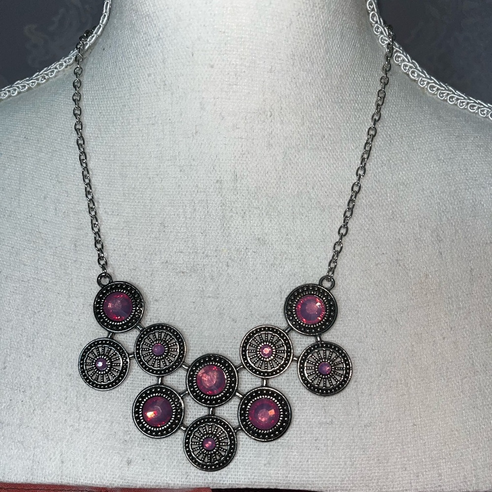 Pink and silver tone adjustable necklace